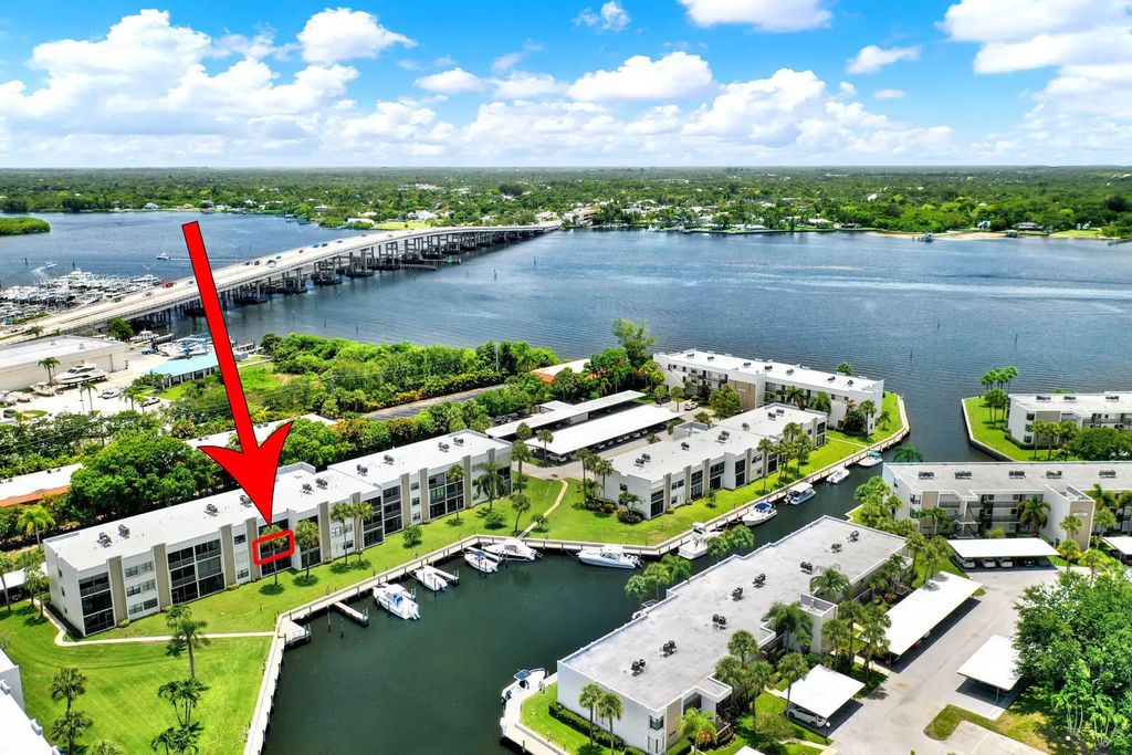 1950 Sw Palm City Road #3-207, Stuart