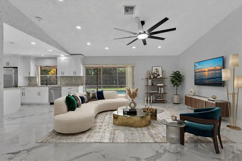 8866 Nw 2nd Place, Coral Springs
