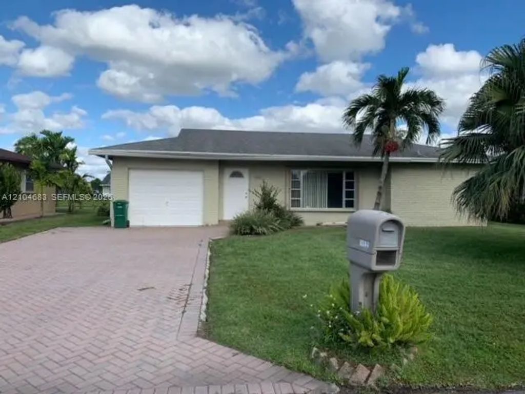 7402 Nw 94th Avenue, Tamarac