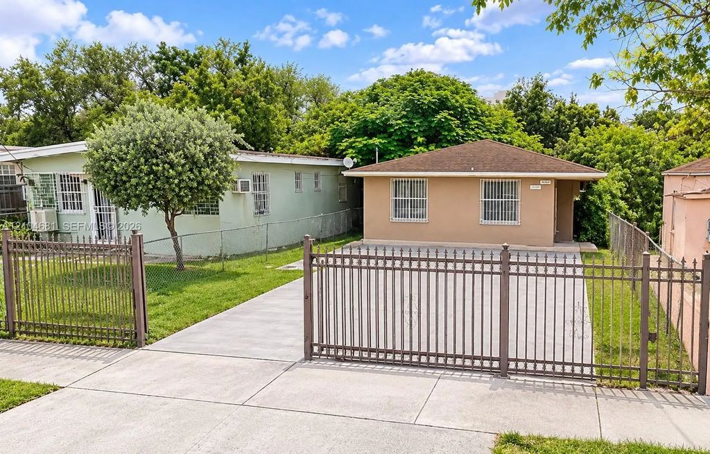 3715 Nw 23rd Court #3715, Miami