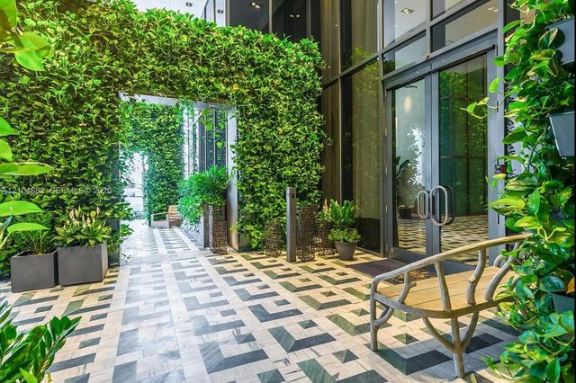 3 of 56 - 801 S Miami Avenue #4405, Miami, FL