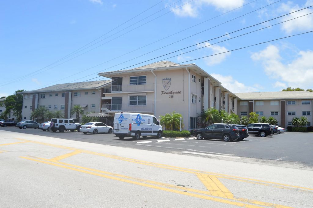 745 Se 19th Avenue #120, Deerfield Beach