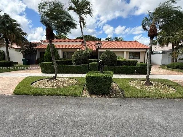 2230 Sw 131st Place, Miami