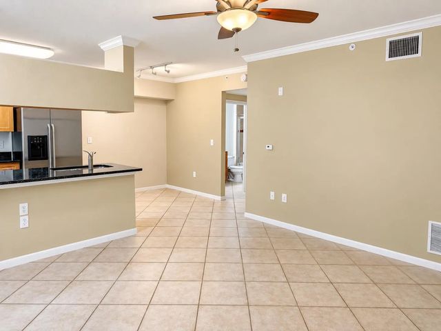 2 of 25 - 6386 Emerald Dunes Drive #106, West Palm Beach, FL