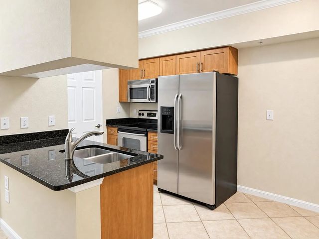 3 of 25 - 6386 Emerald Dunes Drive #106, West Palm Beach, FL