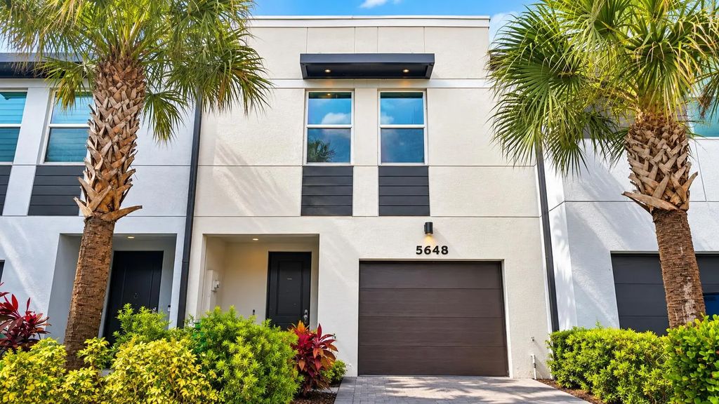 5648 Mentmore Drive, Mangonia Park
