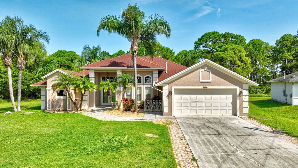 6119 Nw Gause Avenue, Port St. Lucie
