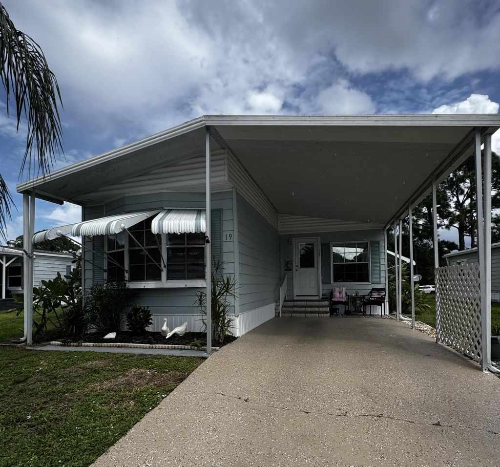 19 San Luis Obispo, Fort Pierce