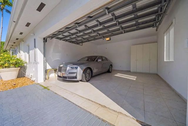 4 of 46 - 5750 Sw 67th Avenue, Miami, FL