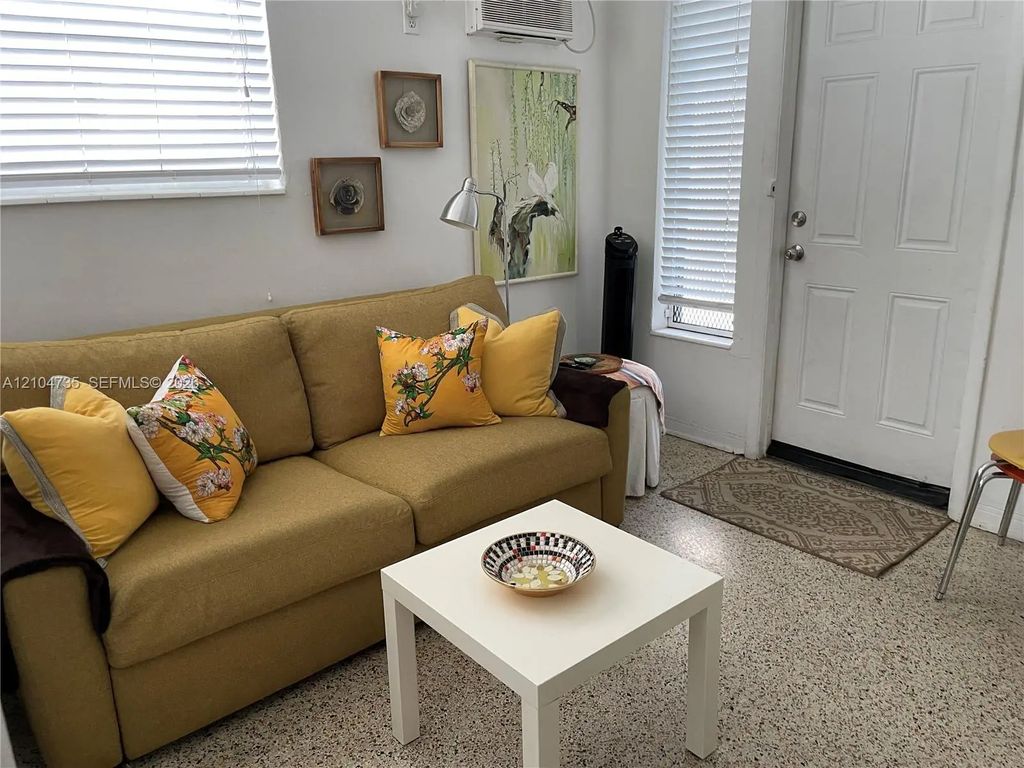 1635 Sw 6th Street #3, Miami