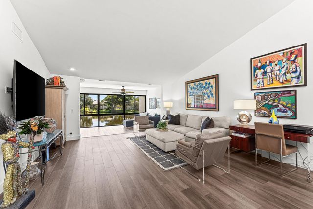 3 of 62 - 36 Eastgate Drive #d, Boynton Beach, FL