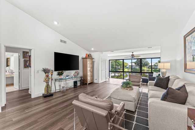 4 of 62 - 36 Eastgate Drive #d, Boynton Beach, FL
