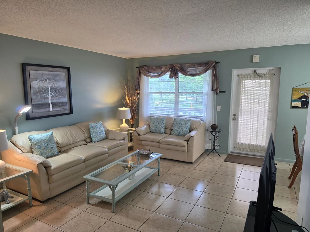 15 Markham A #15, Deerfield Beach