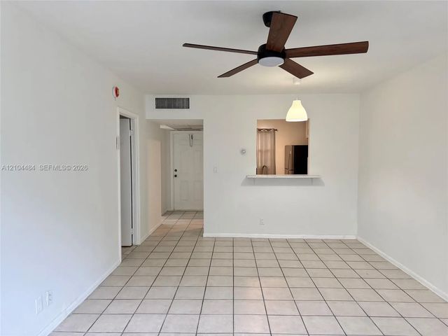 4 of 15 - 5001 W Oakland Park Boulevard #305, Lauderdale Lakes, FL