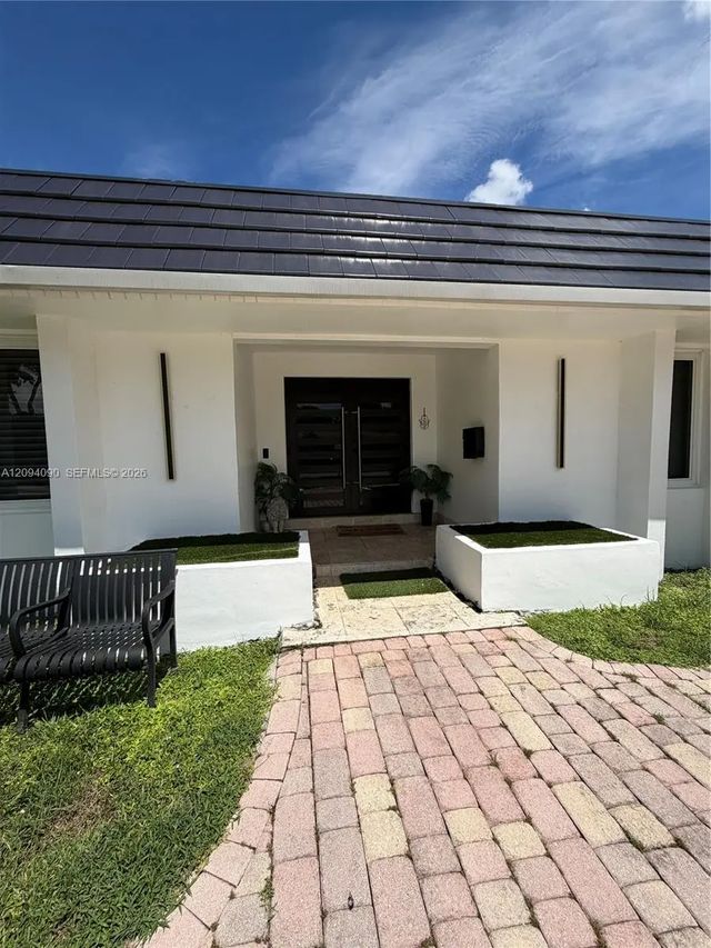 5 of 75 - 2215 Ne 204th Street, Miami, FL