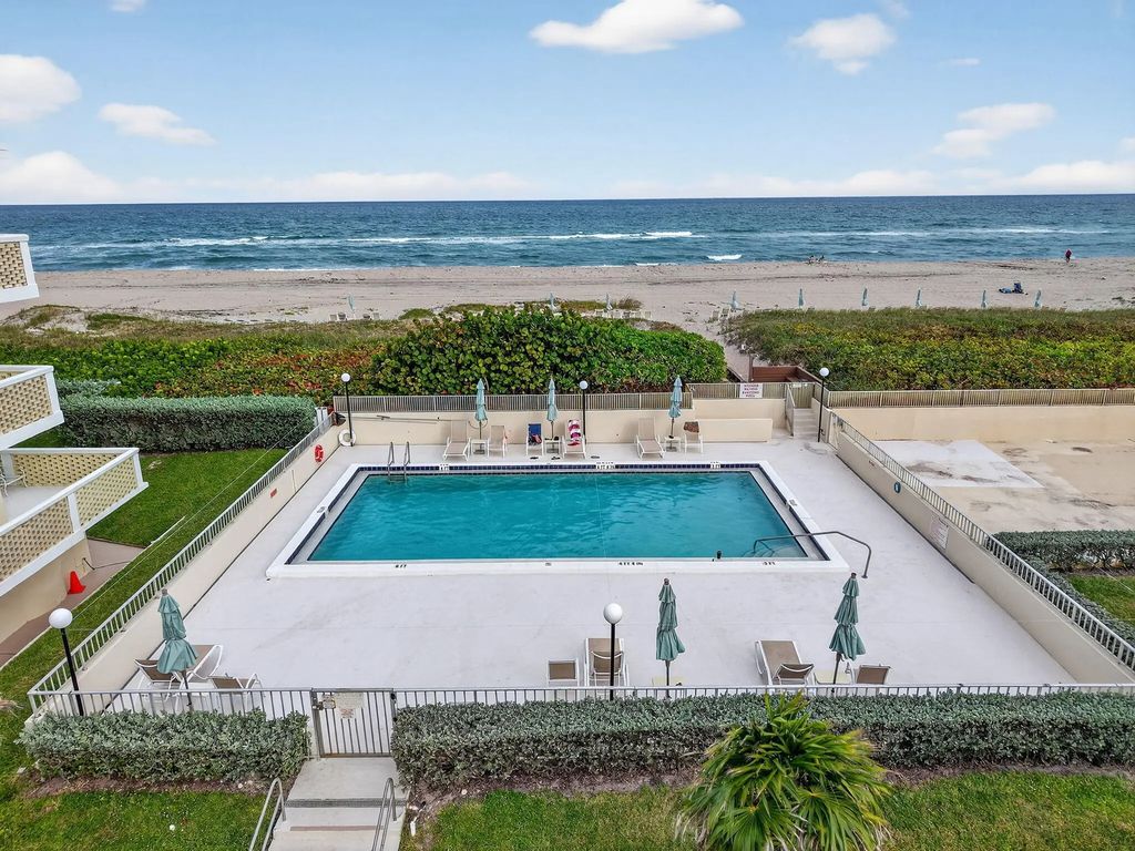 2565 S Ocean Boulevard #3140, Palm Beach