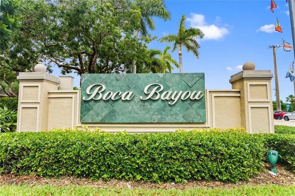 17 Royal Palm Way #6010, Boca Raton