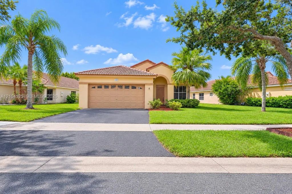 825 Falling Water Road, Weston