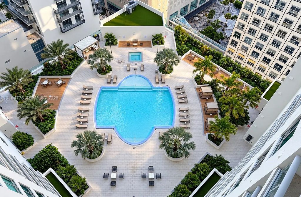 300 S Biscayne Boulevard #t-2407, Miami
