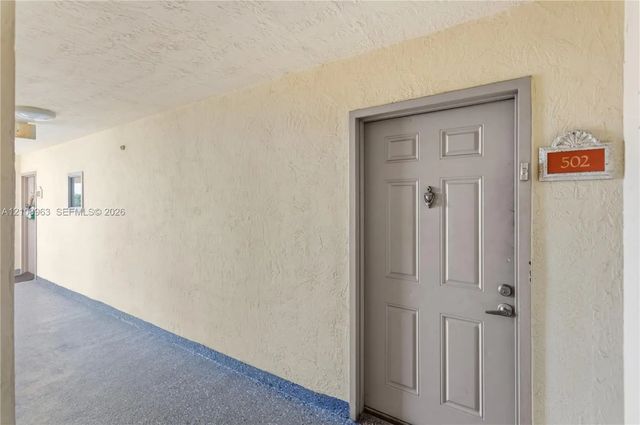 2 of 13 - 8215 Lake Drive #502, Doral, FL