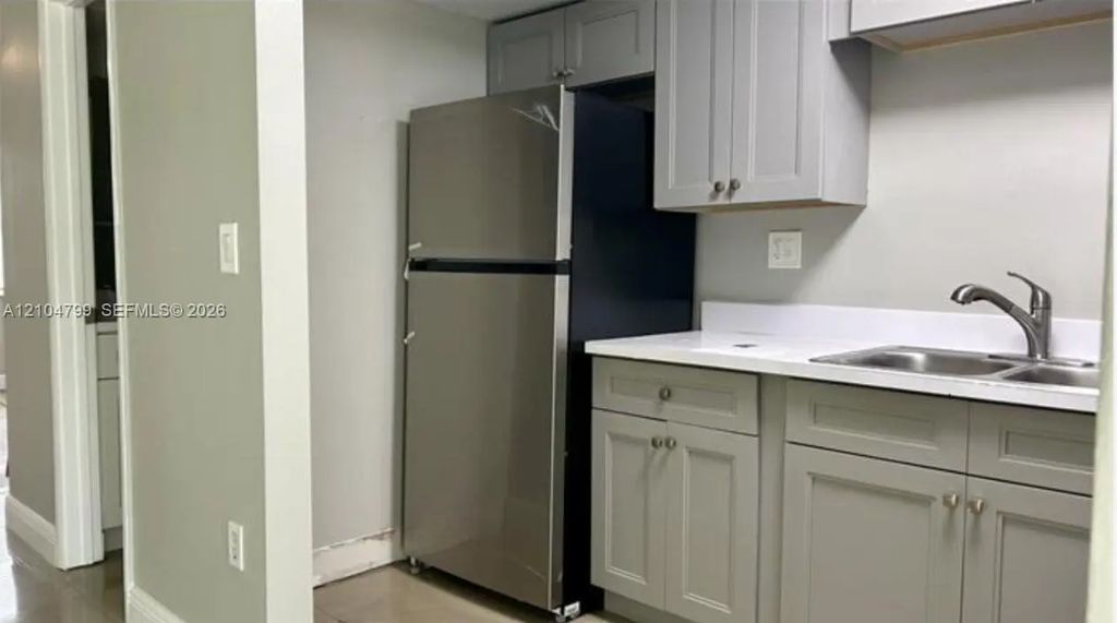 5917 Sw 36th Court #12, Davie