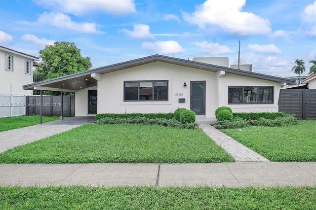 2 of 34 - 21201 Ne 25th Court, Aventura, FL
