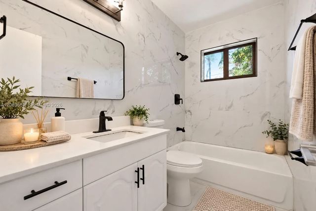 4 of 13 - 21341 Ne 25th Court, Aventura, FL