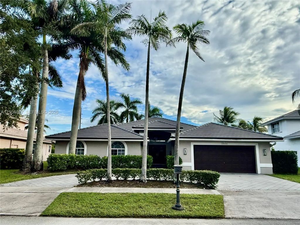 17558 Sw 13th Street, Pembroke Pines