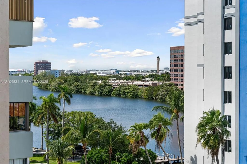 5055 Nw 7th Street #908, Miami