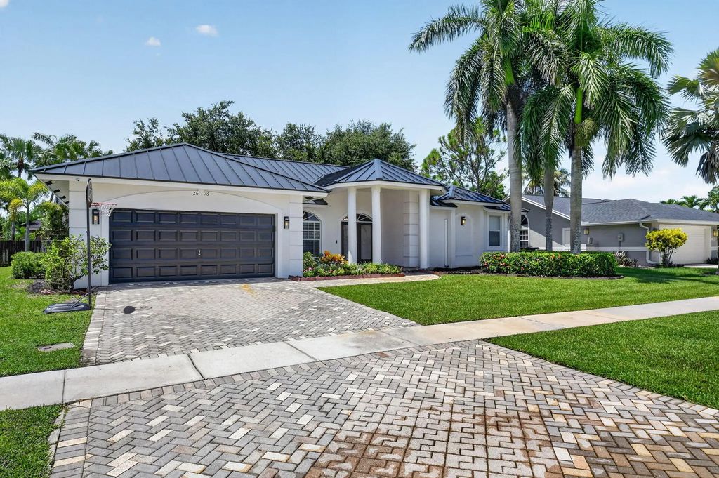 2676 Yarmouth Drive, Wellington
