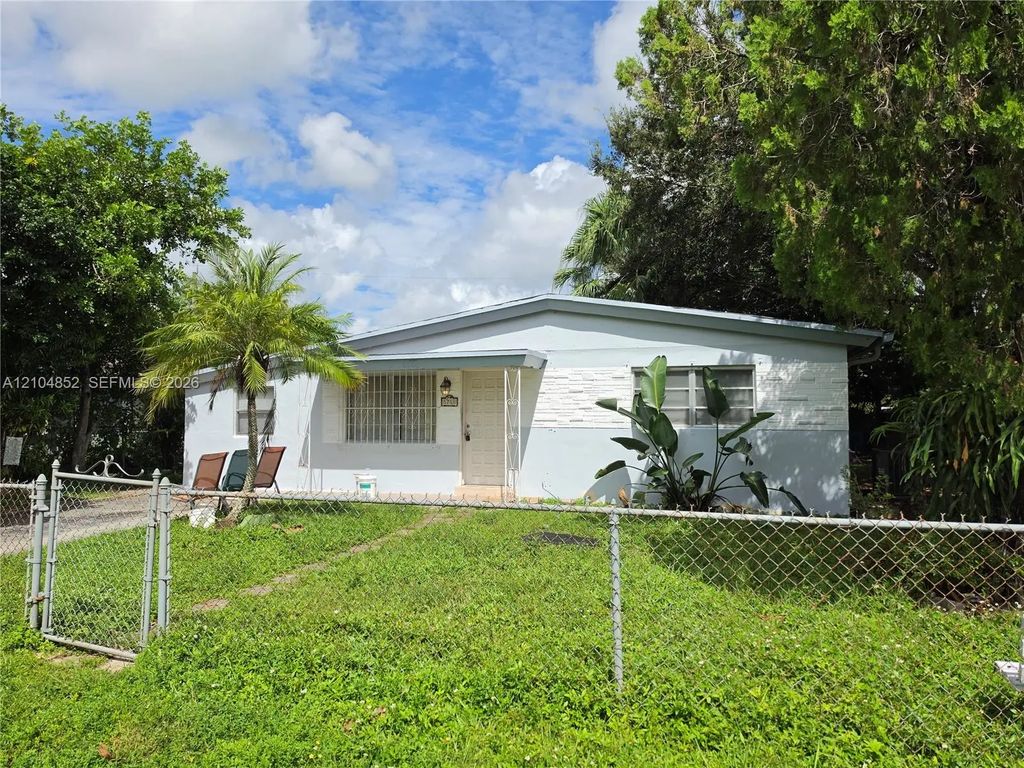 5701 Raleigh Street, Hollywood