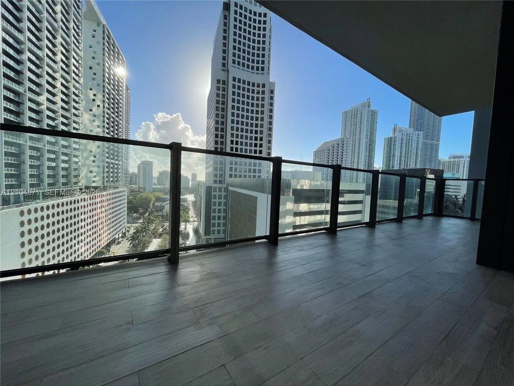 68 Se 6th Street #909, Miami