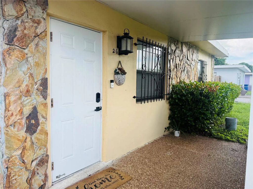 2637 Nw 7th Street #2637, Pompano Beach