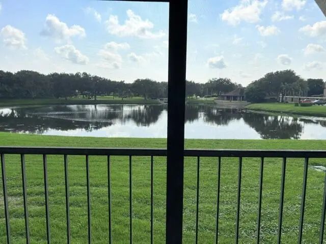 3 of 12 - 5380 Woodland Lakes Drive #216, Palm Beach Gardens, FL