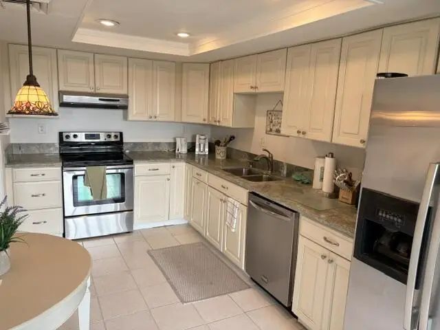 5 of 12 - 5380 Woodland Lakes Drive #216, Palm Beach Gardens, FL