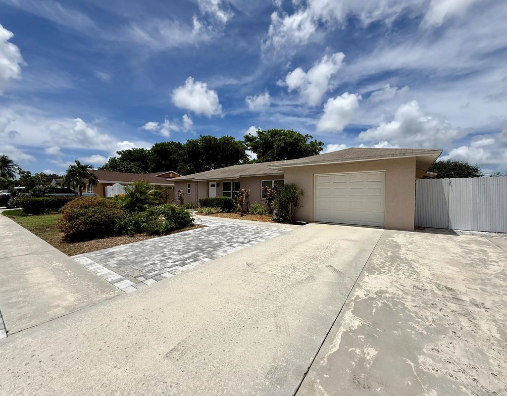 1403 W Libby Drive, West Palm Beach