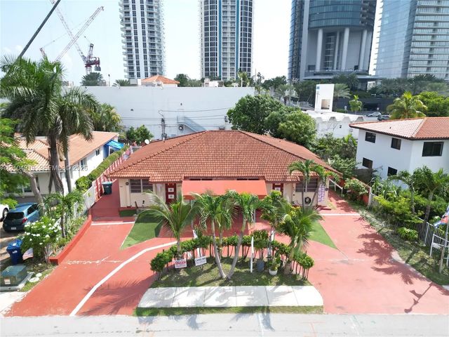 2 of 14 - 18605 Atlantic Boulevard, Sunny Isles Beach, FL