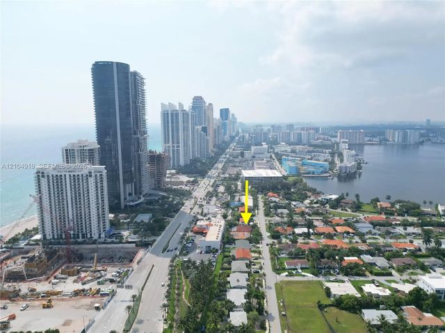 3 of 14 - 18605 Atlantic Boulevard, Sunny Isles Beach, FL