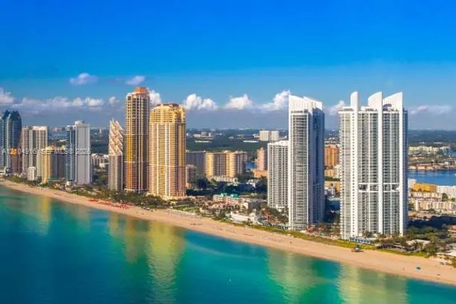 17021 N Bay Road #428, Sunny Isles Beach