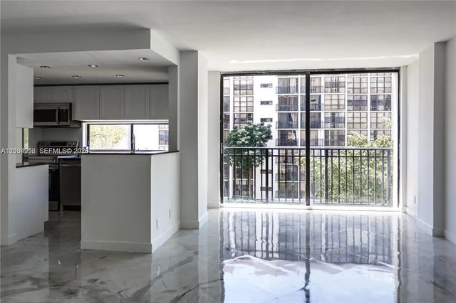 4 of 19 - 17021 N Bay Road #428, Sunny Isles Beach, FL
