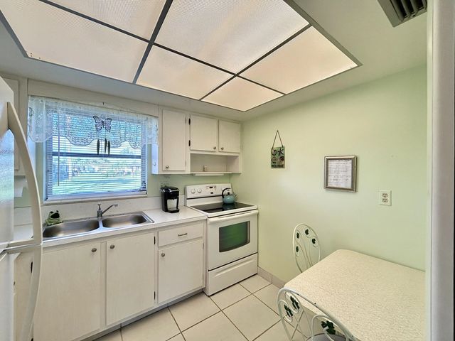 2 of 43 - 2653 Dudley Drive W #f, West Palm Beach, FL