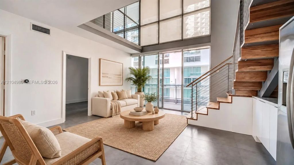 90 Sw 3rd Street #th706, Miami