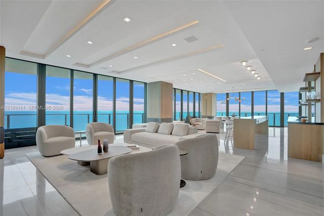 4 of 30 - 19575 Collins Avenue #33, Sunny Isles Beach, FL