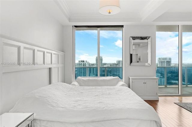 4 of 14 - 700 Ne 25th Street #1801, Miami, FL