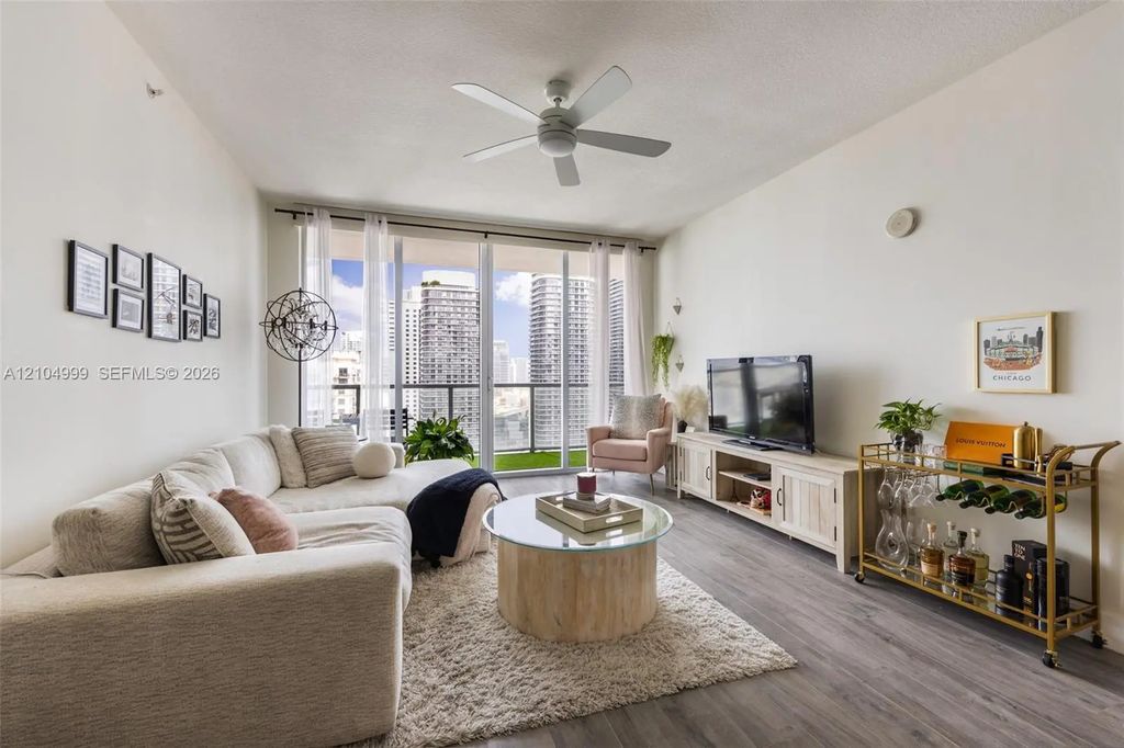 1111 Sw 1st Avenue #3723-n, Miami