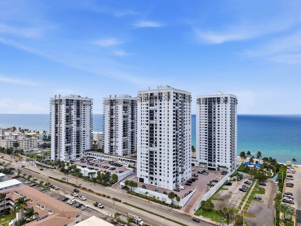 2101 S Ocean #202, Hollywood