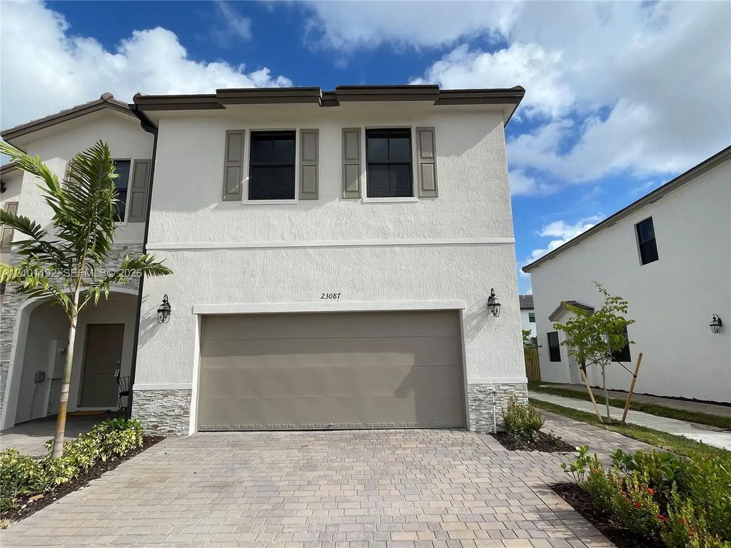 23087 Sw 131st Avenue #23087, Miami
