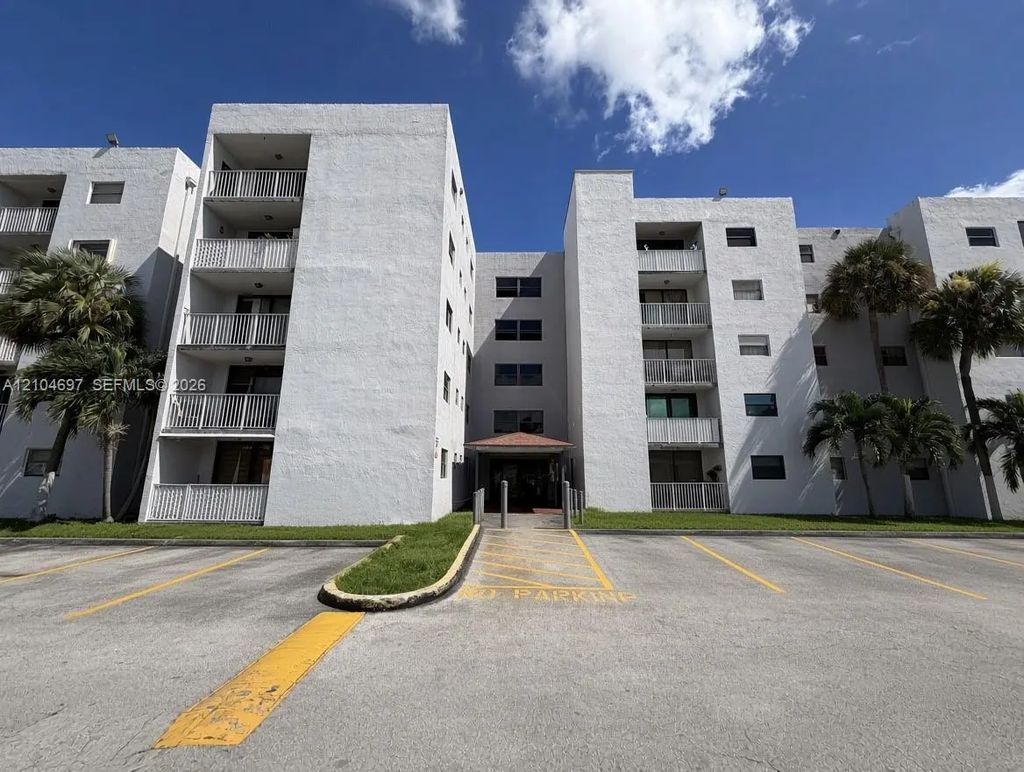8075 Nw 7th Street #321, Miami