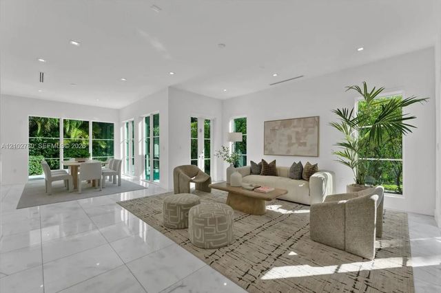 5 of 19 - 315 Santander Avenue #315, Coral Gables, FL