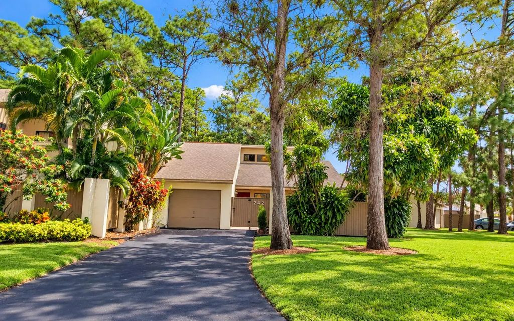 242 Wood Dale Drive, Wellington